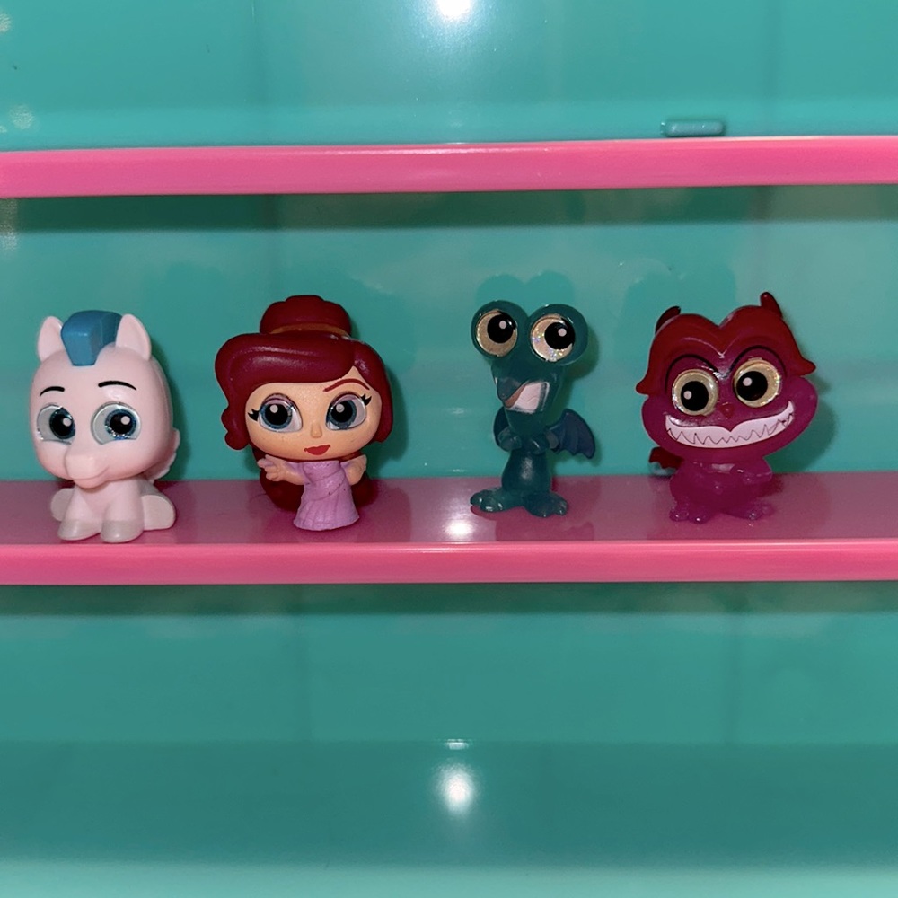 Disney doorables series 8